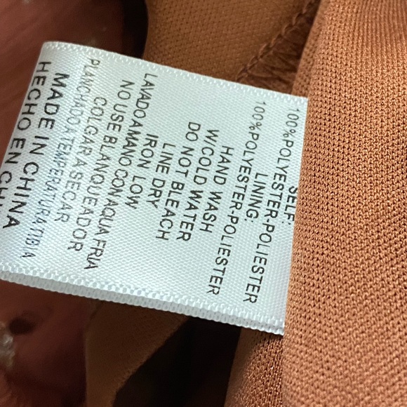 Skirts - Picture 4 of 12